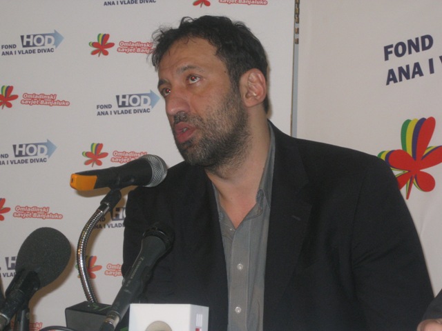 Ana i Vlade Divac, Jednom braća