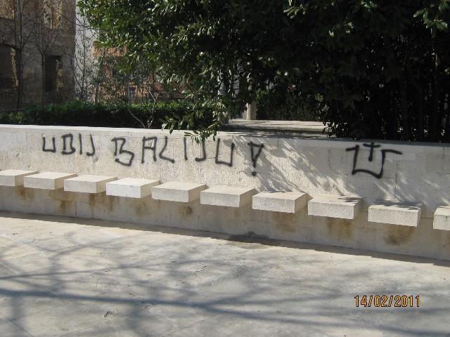 Uvredljivi grafiti u Mostaru
