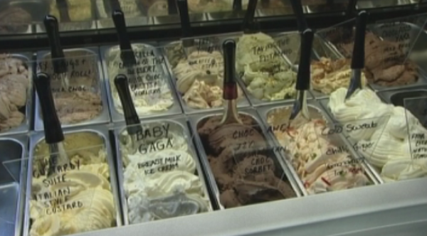 sladoled od majcinog mlijeka