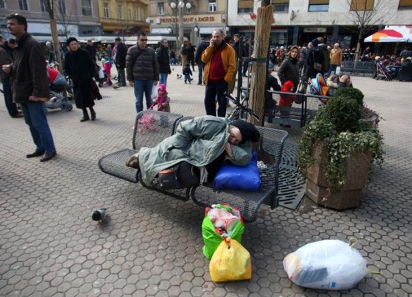 siromasni stari ljudi