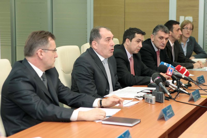 sluzba za poslove sa strancima-press1