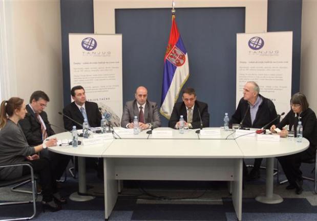 Okrugli sto 'Interpolove poternice, dokazi i za&scaron;tićeni svedoci'