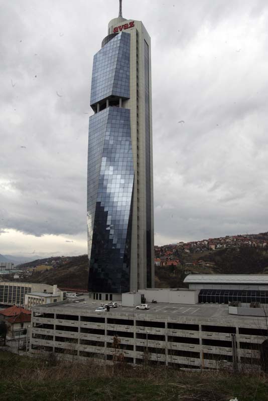 Mu&scaron;karac skočio sa 36. sprata