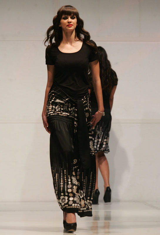 Osim elegantnih i senzualnih kreacija za večer,  Plamenka Stojić - koja dizajnira za najuspje&scaron;niji domaći modni brend Carmen Line, predstavila je i kreacije za dan u 