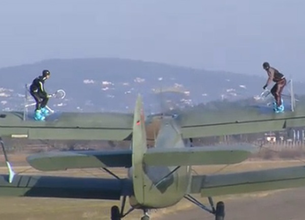 djokovic tenis na krilima aviona