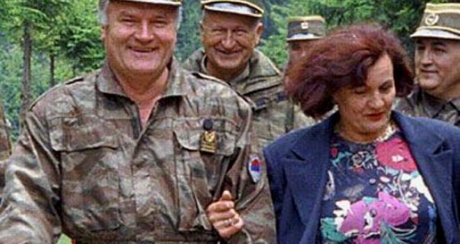 Bosiljka Mladić stala u čvrstu odbranu supruga i dala mu alibi za period strijeljanja: Evo njenog iskaza