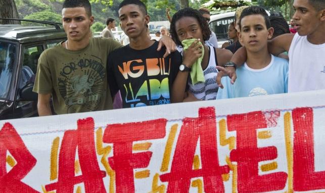 Sahrana djece ubijene u &scaron;koli u Rio de Janeiru