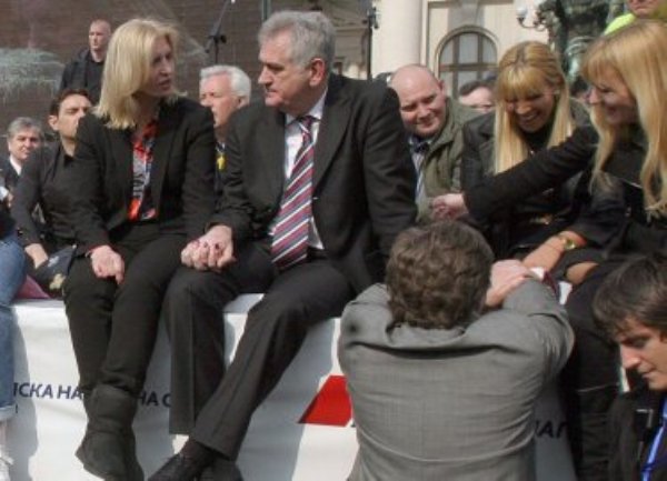 Tomislav Nikolić na mitingu opozicije