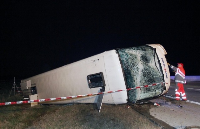 prevrtanje autobusa u Njemačkoj/FOTO:MONDO