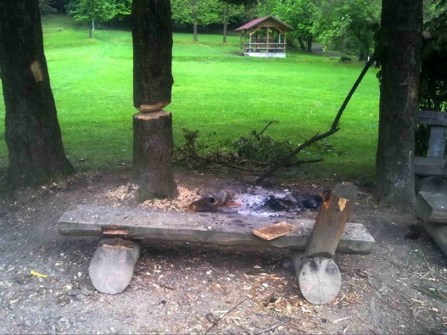 Vanadalizam na Tre&scaron;njiku