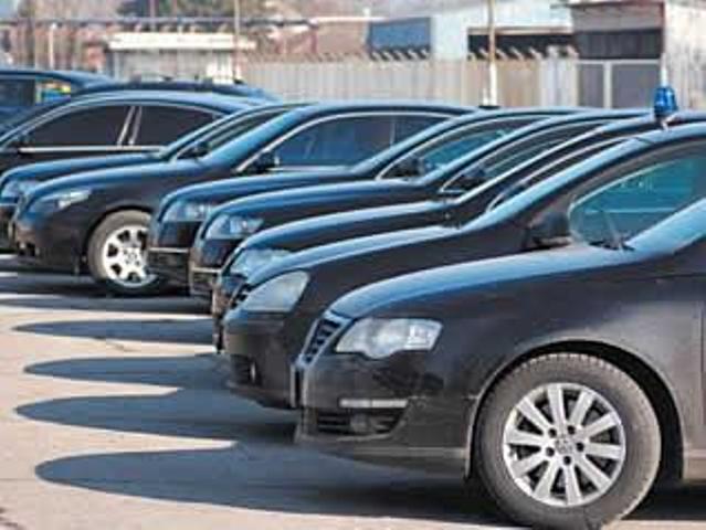 Automobili u Vladi RS/FOTO: 24.sata