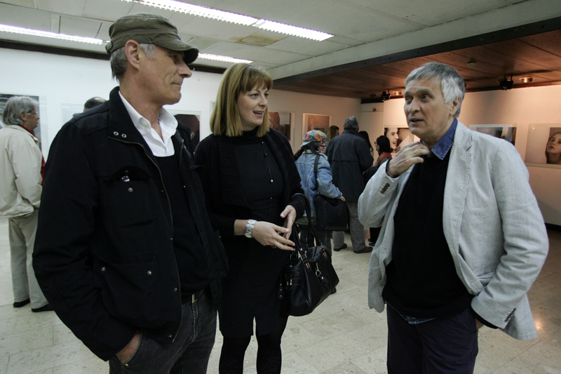 U 'Collegium Artisticumu' predstavljena je izložba fotografija 'Slučajni susreti'/ Foto: DEPO PORTAL U 'Collegium Artisticumu' predstavljena je izložba fotografija 'Slučajni susreti'/ Foto: DEPO PORTAL