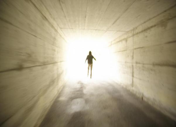 svjetlost na kraju tunela