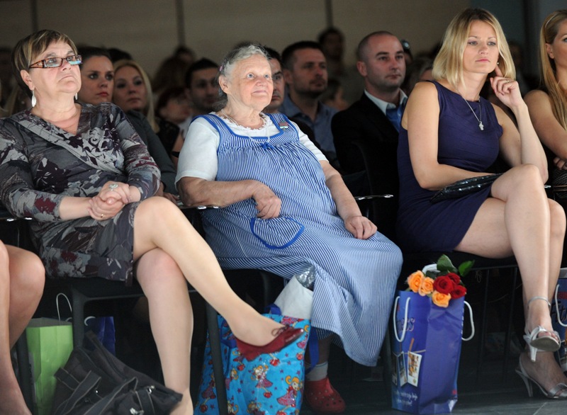 Zadnji dan Dreft Fashion Weeka mnogobrojni posjetitelji uživali su u revijama četvoro hrvatskih i troje stranih dizajnera 