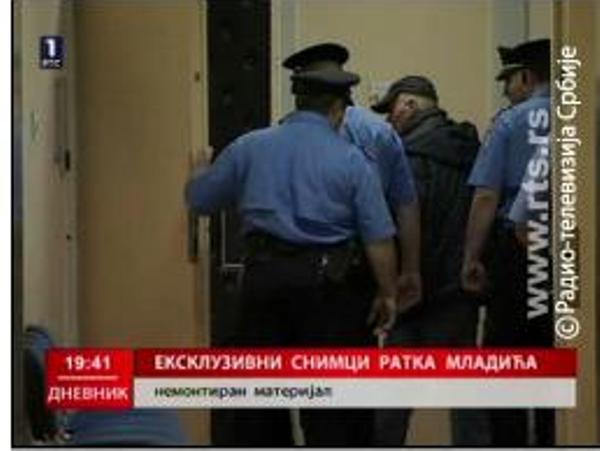 Ratko Mladić ulazi u sud Ratko Mladić ulazi u sud