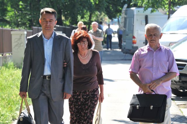 Supruga i sin u posjeti Ratku Mladiću