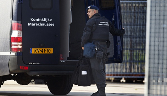 mladić sletio u roterdam mladić sletio u roterdam