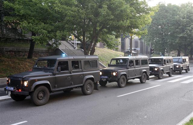 pripreme za izručenje mladića u Hag/FOTO: TANJUG