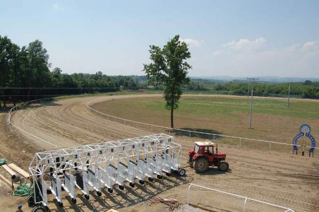 Hipodrom u Gradačcu Hipodrom u Gradačcu