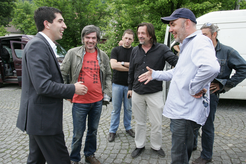 Ministar Kaplan sa ekipom filma Body Complete