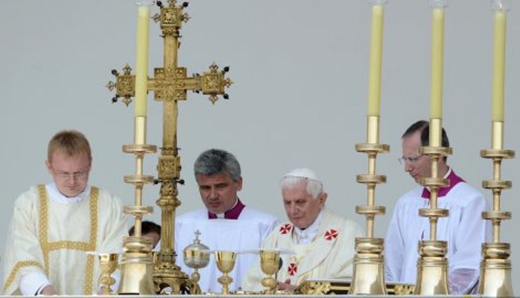 Papa Benedikt XVI - misa za Alojzija Stepinca