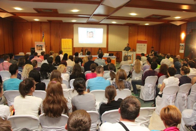 mladi - vrijeme prilika