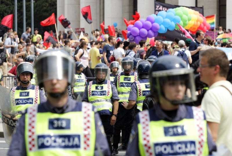Jubilarni deseti Zagreb Gay Pride započeo je okupljanjem na Trgu žrtava fa&scaron;izma u 14 sati/ Foto: Cropix