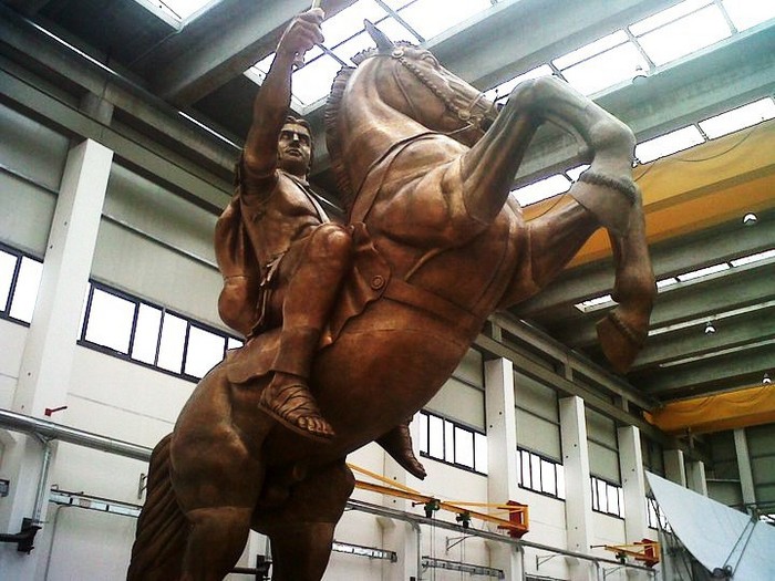 spomenik aleksndru spomenik aleksndru