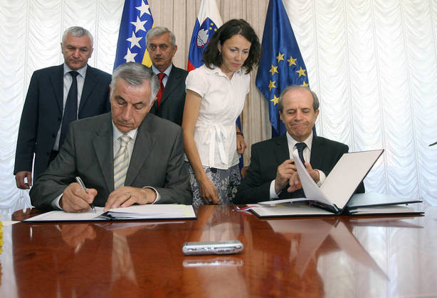 Sredoje Nović-Ivan Svetlik