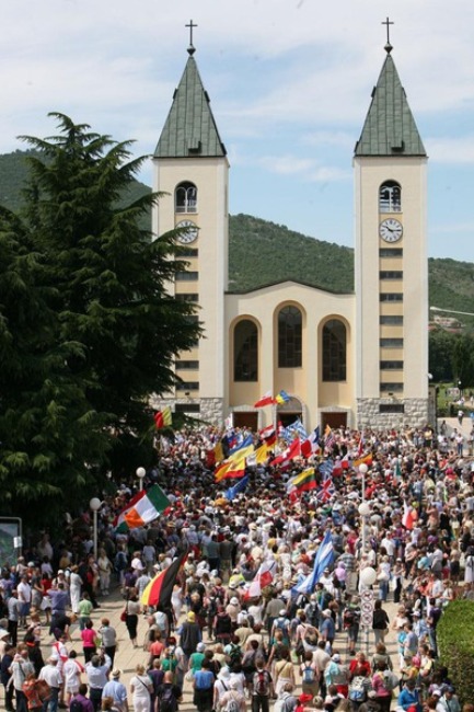 Međugorje - 30. godišnjica ukazanja Gospe Međugorje - 30. godišnjica ukazanja Gospe