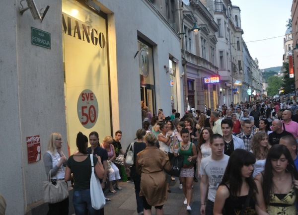 shopping night guzva shopping night guzva