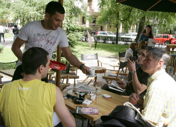 mister BiH 'danas vas sluzi' naslovna mister BiH 'danas vas sluzi' naslovna