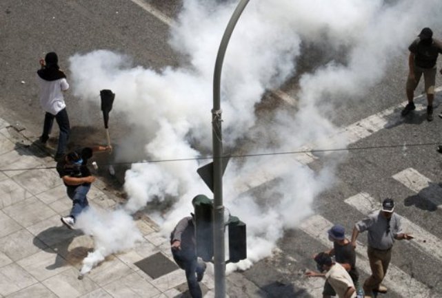 NEMIRI U GRČKOJ NEMIRI U GRČKOJ