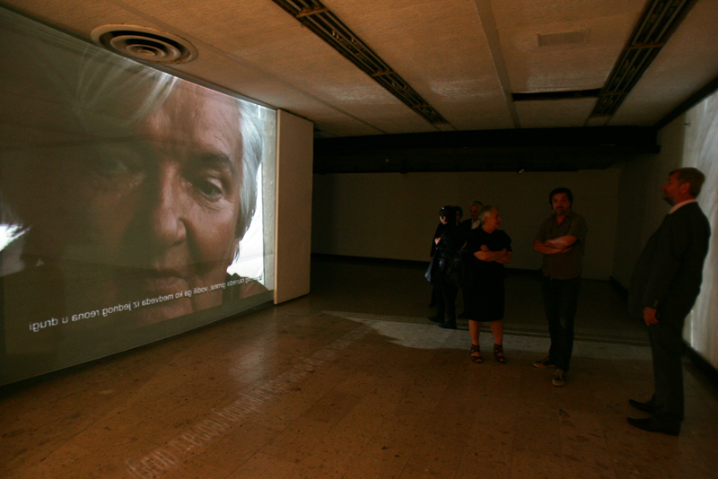 Naziv za multimedijalnu izložbu 'Mrtva glava jezik progovara' autorica Alma Suljević prona&scaron;la je u istoimenoj knjizi &ndash; glavnom djelu iz bo&scaron;njačke epike - koju je napisao Zlatan Čolaković/ Foto: DEPO PORTAL