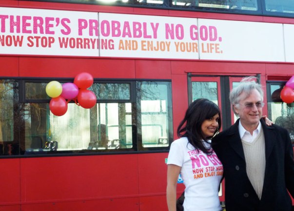Richard Dawkins ispred autobusa 'There's probably no god'
