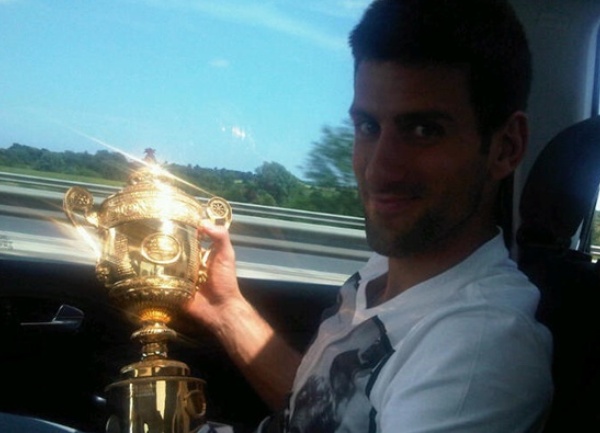 novak djokovic trofej