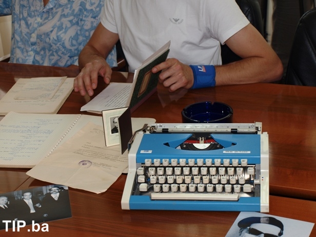 Rukopisi Dervi&scaron;a Su&scaron;ića predati Arhivu TK