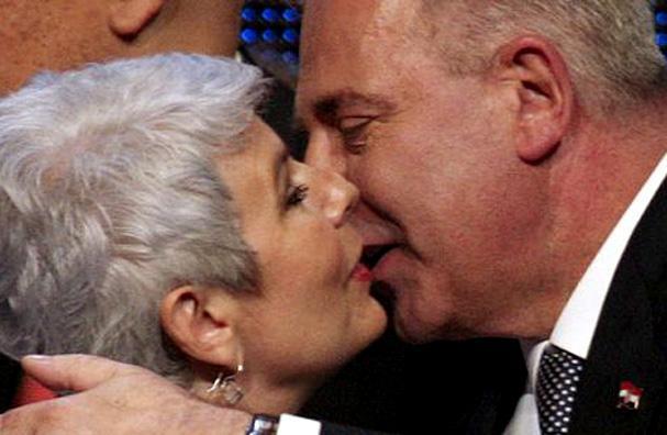 poljubac kosor sanader