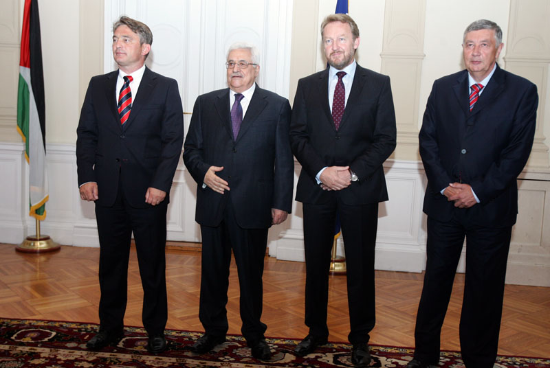 Abbas se sastao se sa članovima državnog Predsjedništva i s ministrom vanjskih poslova Svenom Alkalajem/ Foto: DEPO PORTAL Abbas se sastao se sa članovima državnog Predsjedništva i s ministrom vanjskih poslova Svenom Alkalajem/ Foto: DEPO PORTAL