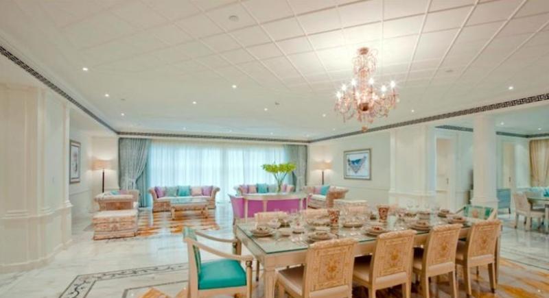 Palazzo Versace, luksuzna građevina namijenjena onima iznimno duboka džepa, vi&scaron;e podsjeća na Versailles nego hotel, a svaki je detalj brižljivo osmi&scaron;ljen kako bi se gosti osjećali ugodno.