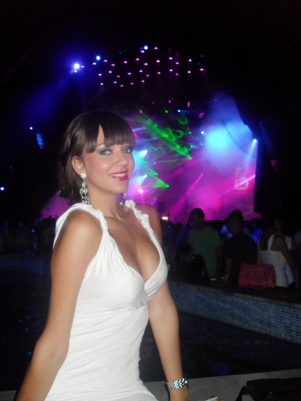 Tanja Vujičić na odmoru Tanja Vujičić na odmoru