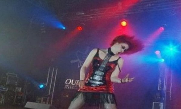 njemica nevidljva gitara