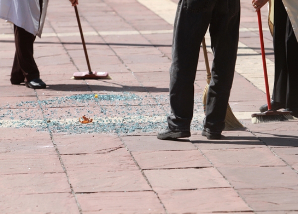 Otpalo staklo s Vlade RS