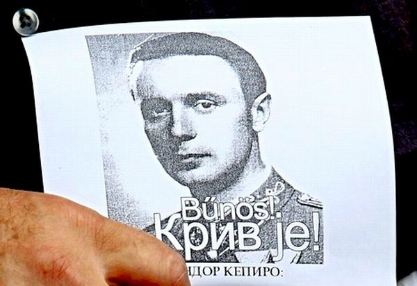 Detalj s beogradskog protesta nakon Kepirovog oslobođanja; ilustracija: Reuters Detalj s beogradskog protesta nakon Kepirovog oslobođanja; ilustracija: Reuters