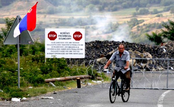 Jarinje; foto: Reuters Jarinje; foto: Reuters