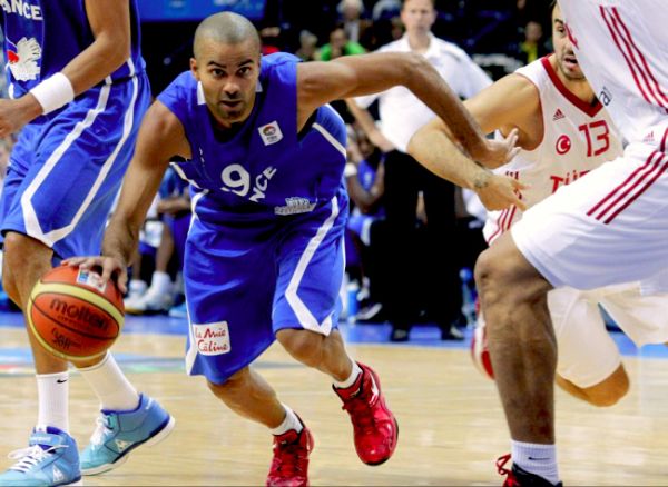 U uzbudljivoj završnici turski košarkaši došli su na pola koša razlike; foto: Reuters U uzbudljivoj završnici turski košarkaši došli su na pola koša razlike; foto: Reuters