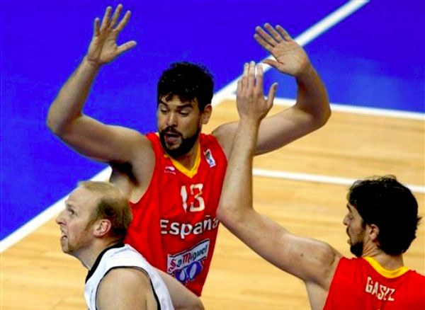 Španija u drugom kolu ove faze u petak igra protiv Srbije; foto: AP Španija u drugom kolu ove faze u petak igra protiv Srbije; foto: AP