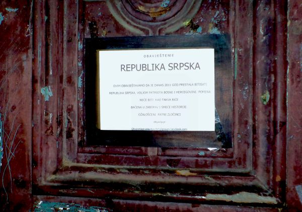 Smrtovnica je potpisana sa Otvorena grupa Ustav BiH; foto: SRNA