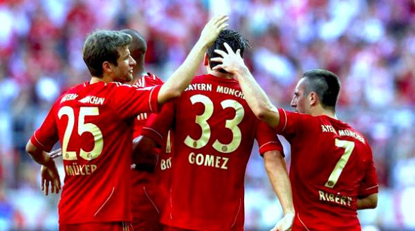 Bayernovci proslavljaju treći pogodak; foto: Reuters