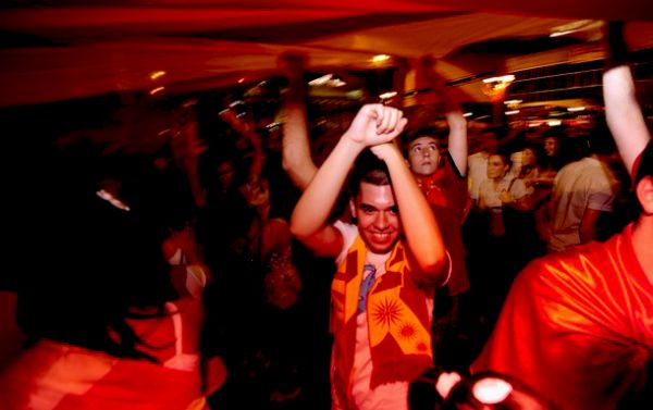 U Skopju se večeras ne spava; foto: AP